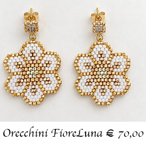 Orecchini Fiore-Luna disponibili su ordinazione ad € 70,00 Orecchini Fiore-Luna 007 per la Bigiotteria-Mosaico